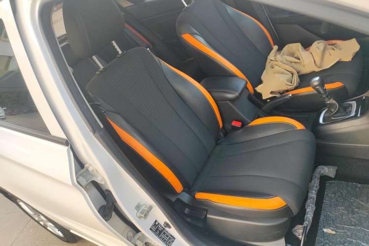 Used Baojun 310 2017 1.5L Manual Fashion Model
