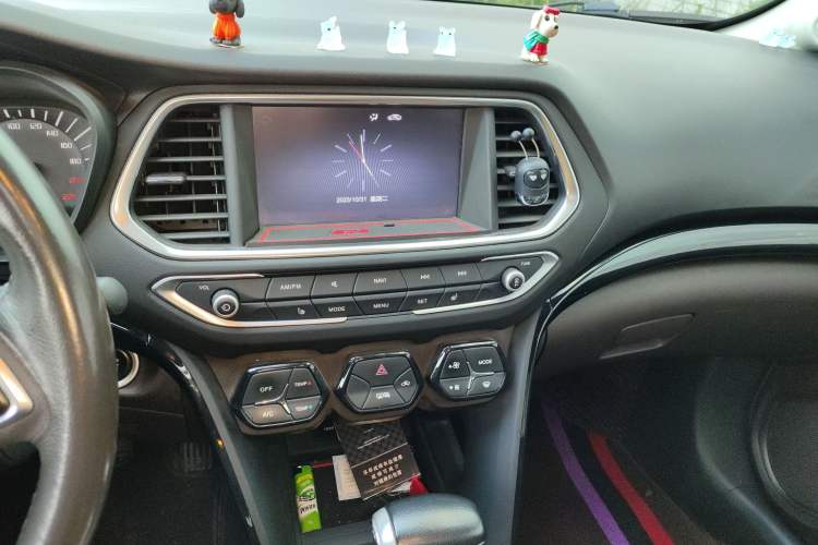 Used GAC Trumpchi GS4 2015 200T G-DCT Luxury Edition Audio And AC Panel