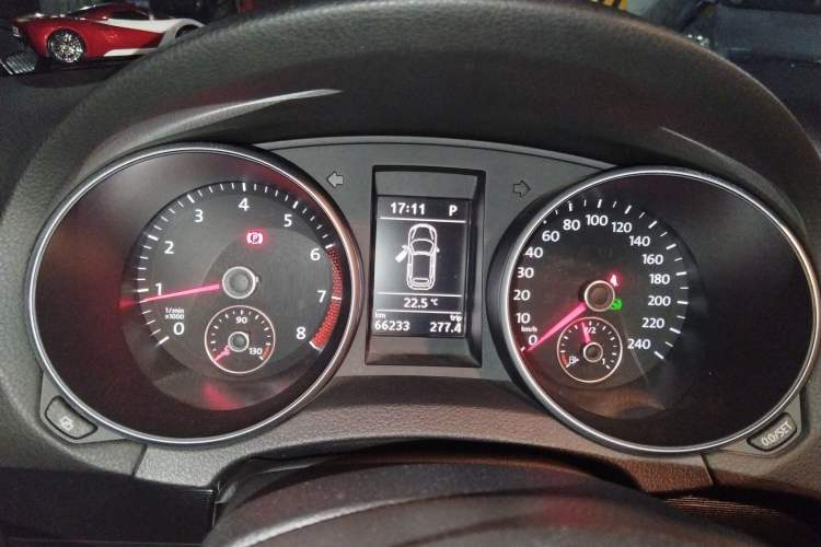 Used Volkswagen Golf 2012 1.4TSI Luxury Convertible Edition
