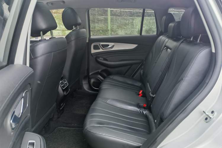 Used Roewe RX5 MAX 2019 300TGI Automatic 4G Connect Luxury Edition
