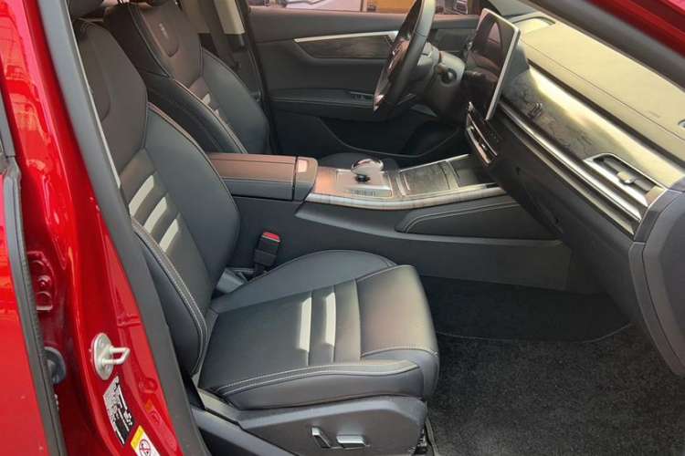 Used BYD Qin Pro New Energy 2018 DM 1.5TI Automatic Smart Connect Elite Model Interior 9