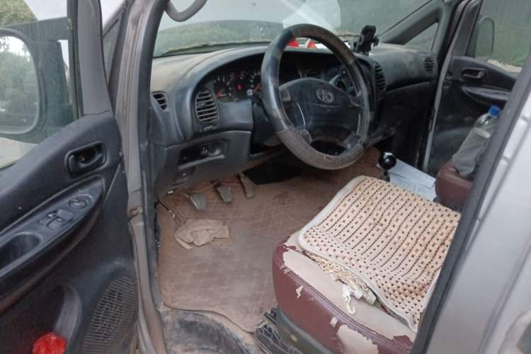 Used JAC Refine 2015 2.0L Shuttle Gasoline Long-Wheelbase Standard Version HFC4GA3-3D Driver Seat