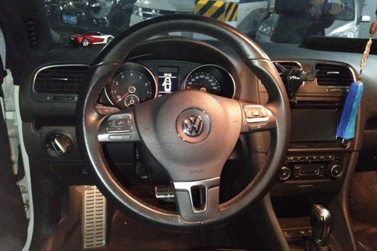 Used Volkswagen Golf 2012 1.4TSI Luxury Convertible Edition
