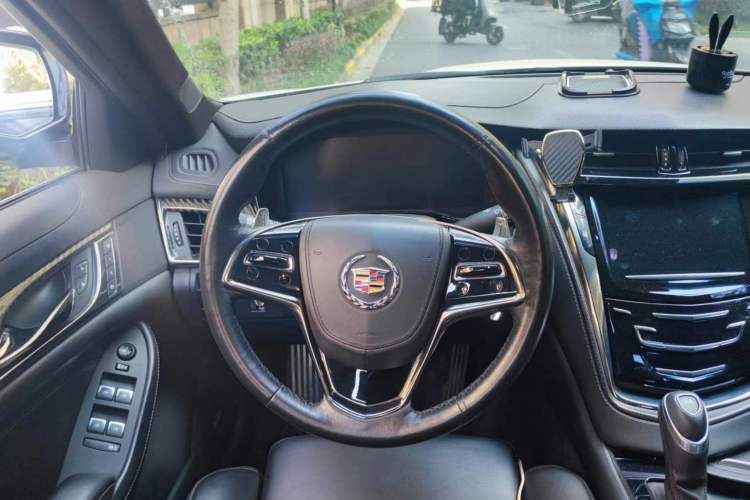 Used Cadillac CTS 2014 28T Leading Model