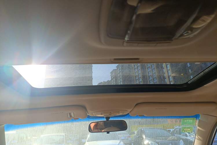 Used Hyundai MoInca 2009 1.8L Manual Luxury Edition GL Headliner