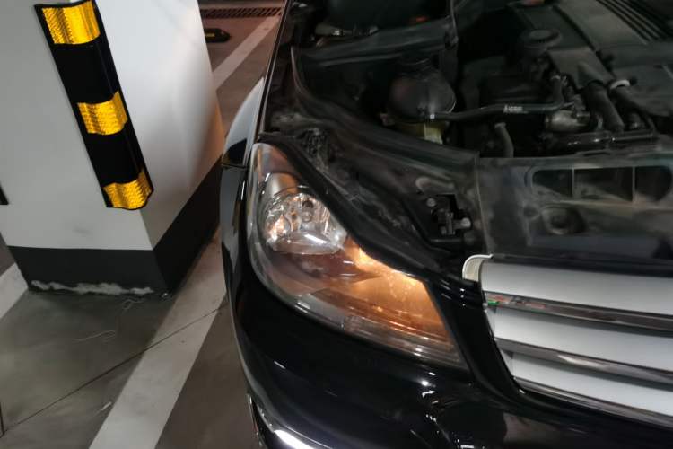 Used Mercedes-Benz C-Class 2011 C 200 Fashion Travel Edition
