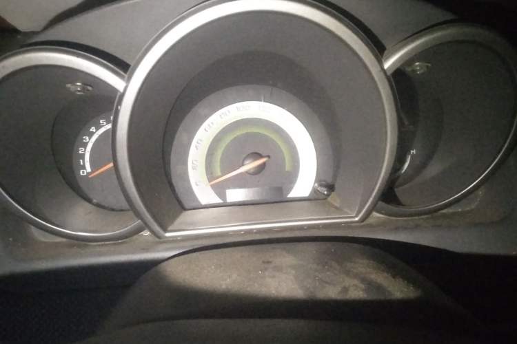 Used Chevrolet Lova 2010 1.4 MT Fengdu Version Odometer Close Up