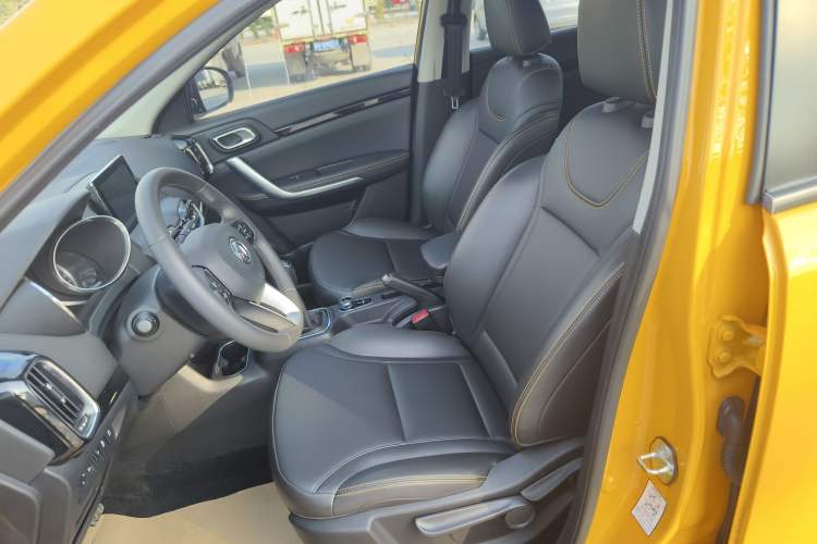 Used Dongfeng Aeolus AX4 2017 1.6L Manual Chao Yue Model
