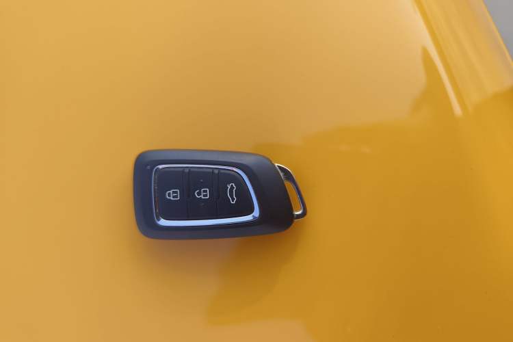 Used Dongfeng Aeolus AX4 2017 1.6L Manual Chao Yue Model
