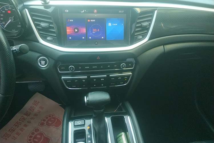 Used GAC Trumpchi GS7 2017 280T Two-Wheel Drive Luxury Model