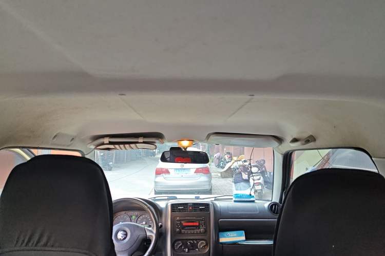 Used Suzuki Jimny 2011 1.3 AT Two-Tone Edition