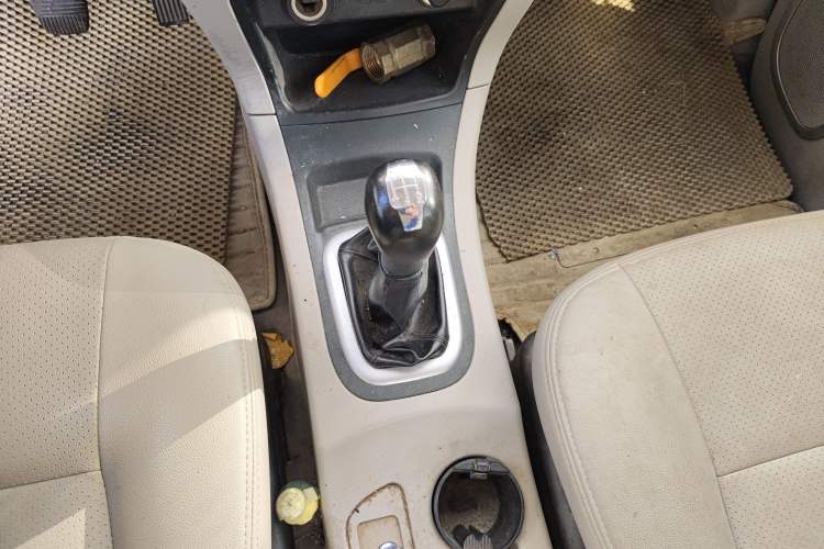 Used Dongfeng Shuaike 2016 1.5L Manual Luxury Model