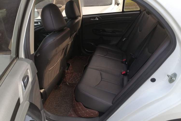 Used BYD e5 2016 300 Prestige Edition
