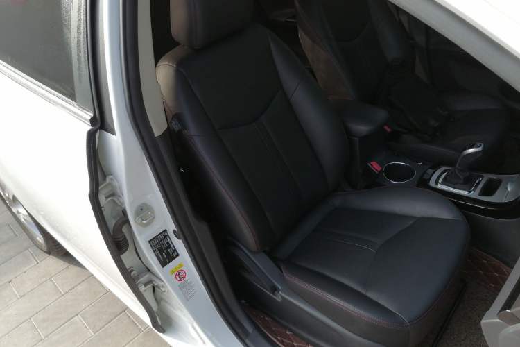 Used BYD e5 2016 300 Prestige Edition
