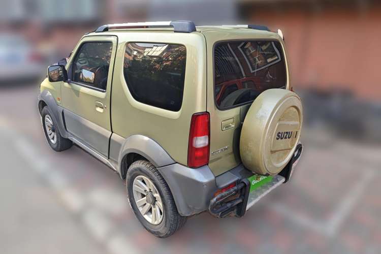 Used Suzuki Jimny 2011 1.3 AT Two-Tone Edition