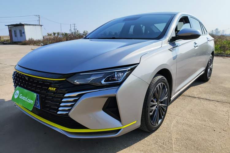 Used Dongfeng Aeolus Yixuan MAX 2021 Super-Efficient Dad Hybrid Edition