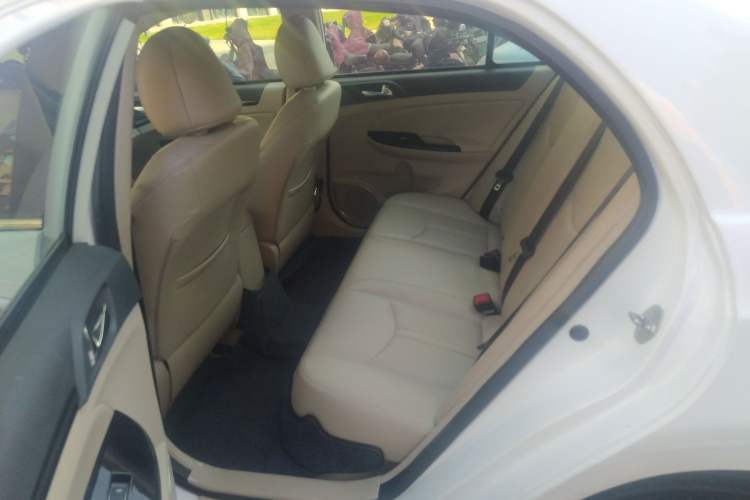 Used BYD e5 2017 300 Prestige Edition
