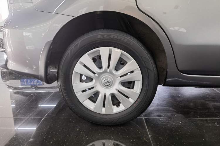 Used Nissan Livina 2015 1.6XE CVT Comfort Edition Right Rear Wheel Hub