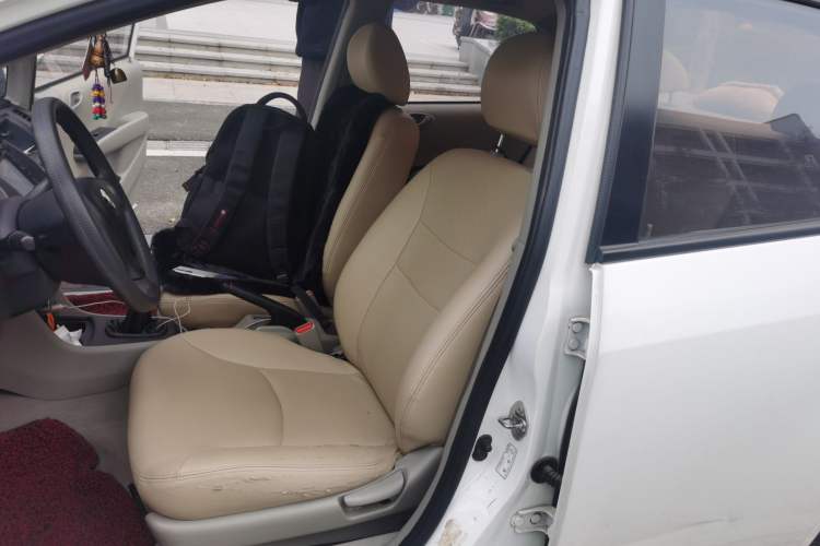 Used Everus S1 2011 1.3L Manual Comfort Edition
