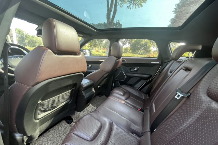 Used Land X7 2016 2.0T Panoramic Prestige Edition
