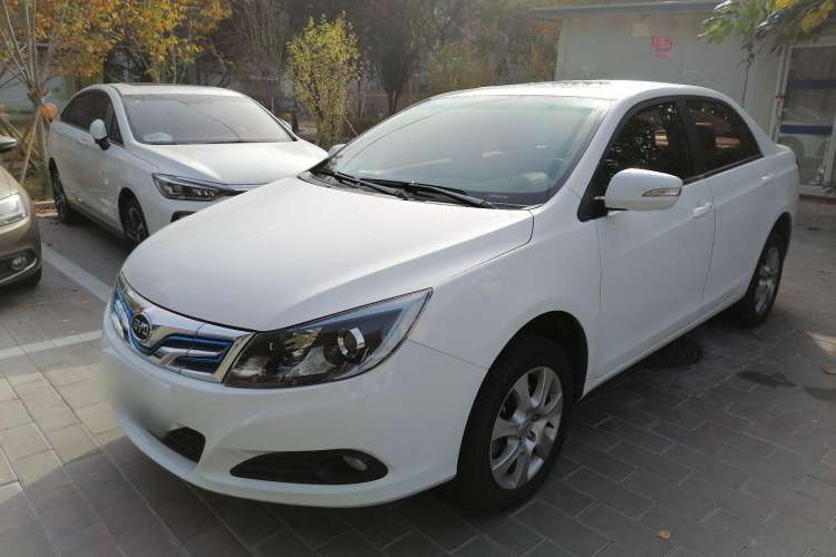 Used BYD e5 2016 300 Prestige Edition