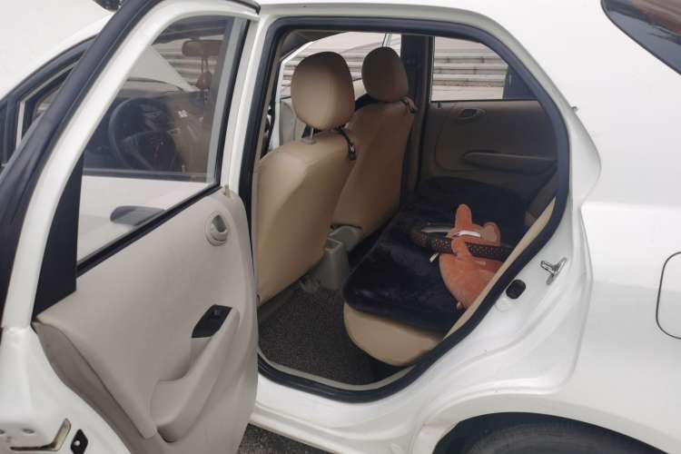 Used Everus S1 2011 1.3L Manual Comfort Edition
