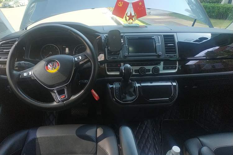 Used Volkswagen Multivan 2018 2.0 TSI Two-Wheel-Drive Luxury Edition 7 Seats