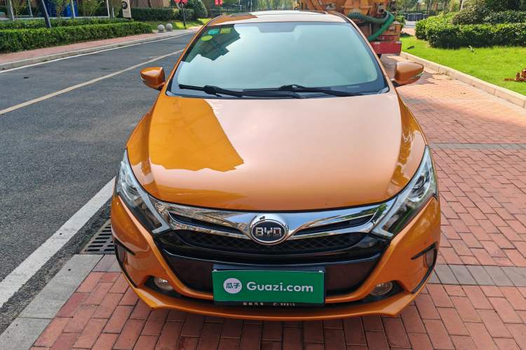 Used BYD Qin New Energy 2014 1.5T Cool Black Knight Flagship Model Exterior 1