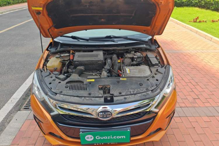 Used BYD Qin New Energy 2014 1.5T Cool Black Knight Flagship Model Interior 5