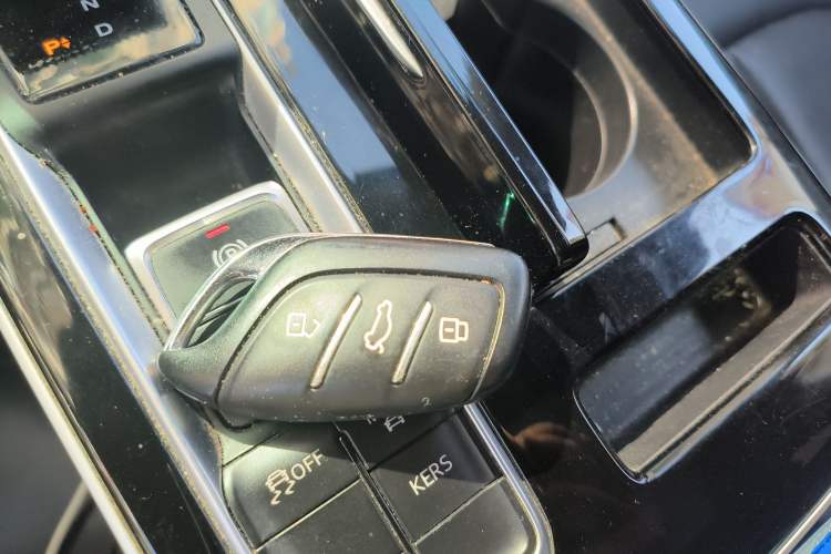 Used Roewe i6 MAX New Energy 2021 EV 500 Skyroof Deluxe Edition
