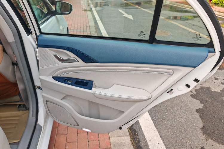 Used BYD Qin New Energy 2014 1.5T Flagship Model
