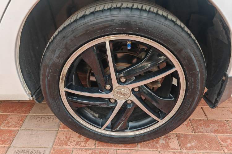 Used BYD Qin New Energy 2014 1.5T Flagship Model
