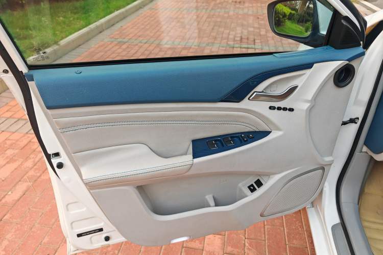 Used BYD Qin New Energy 2014 1.5T Flagship Model
