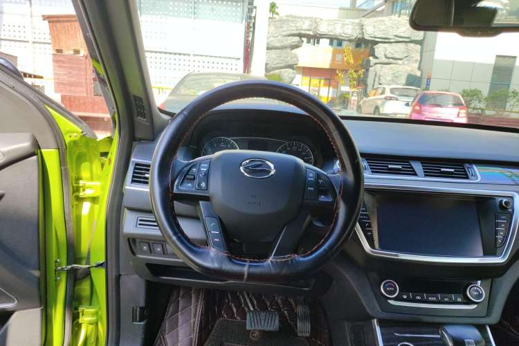 Used Land X7 2015 2.0T Panoramic Luxury Edition
