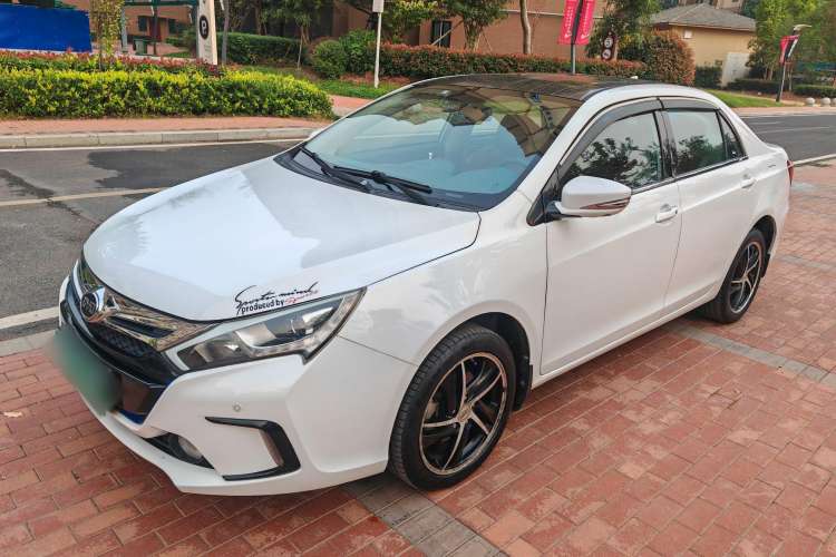 Used BYD Qin New Energy 2014 1.5T Flagship Model
