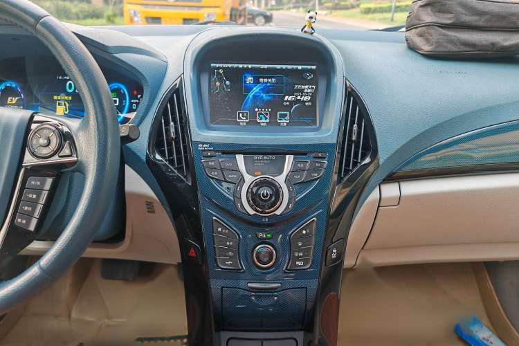 Used BYD Qin New Energy 2014 1.5T Flagship Model
