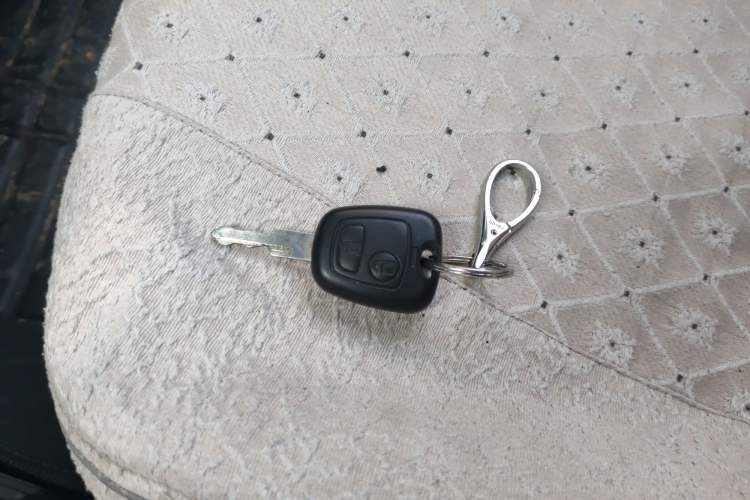 Used Peugeot 207 2011 Hatchback 1.4L Manual Yule Edition Vehicle Key