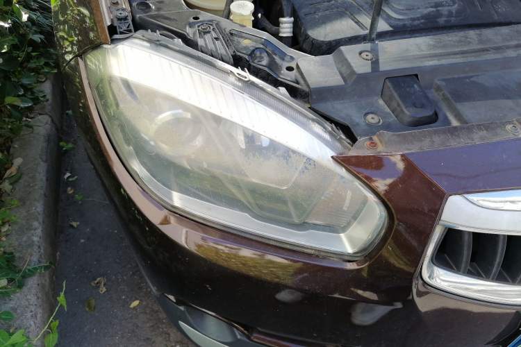 Used Brilliance V5 2014 1.6L Manual Comfort Model