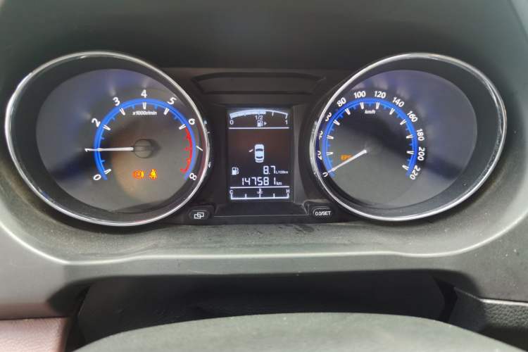 Used FORTHING SX6 2016 1.6L Manual Luxury Model
