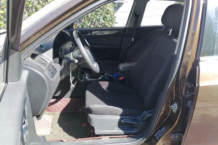 Used Brilliance V5 2014 1.6L Manual Comfort Model