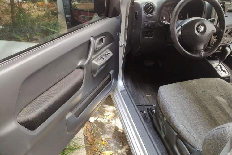 Used Suzuki Jimny 2012 1.3 AT JLX