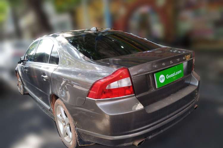 Used Volvo S80L 2011 2.0T ZhiZun Edition
