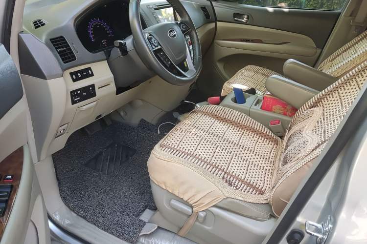 Used BYD M6 2015 2.4L Automatic Prestige Edition
