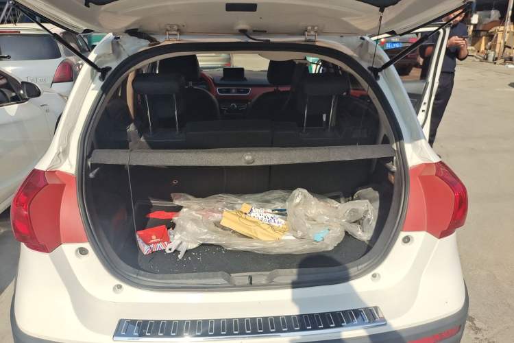 Used Haval H1 2016 Blue Label 1.5L AMT Luxury Model