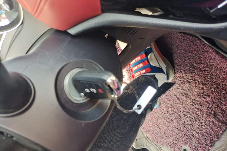 Used Haval H1 2016 Blue Label 1.5L AMT Luxury Model