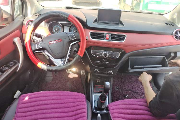 Used Haval H1 2016 Blue Label 1.5L AMT Luxury Model