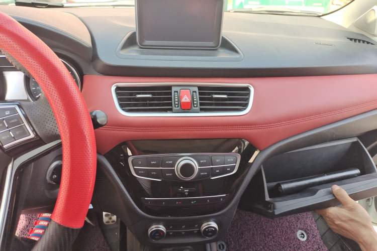 Used Haval H1 2016 Blue Label 1.5L AMT Luxury Model