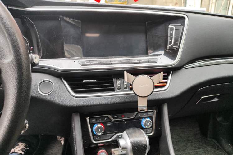 Used Zotye T600 Coupe 2017 1.5T Automatic Luxury Model Audio And AC Panel