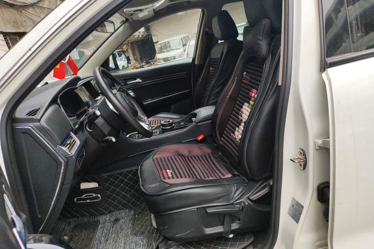 Used Zotye T600 Coupe 2017 1.5T Automatic Luxury Model Left Front Seat