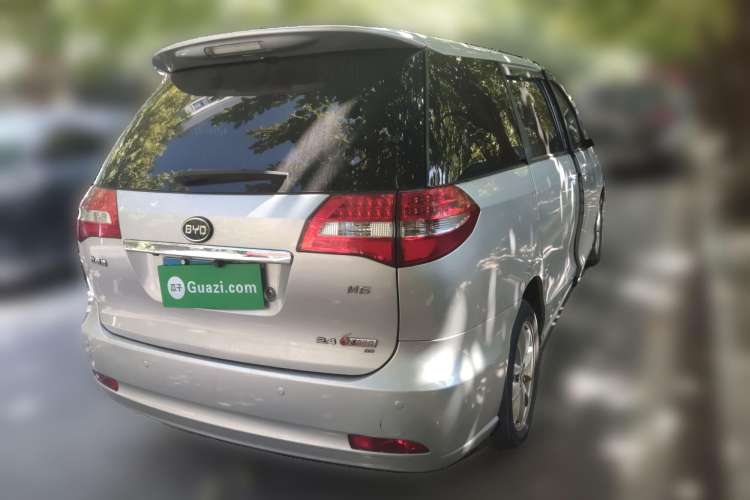 Used BYD M6 2015 2.4L Automatic Prestige Edition
